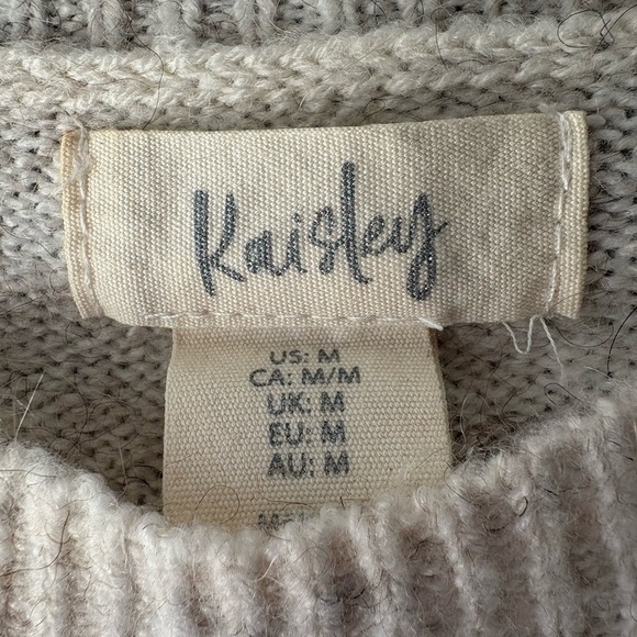 Kaisley size M, polka dot sweater, love heart, alpaca blend - Picture 3 of 5